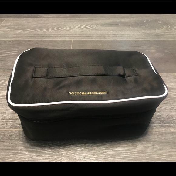 Victoria Secret Intimates Travel Case - Picture 1 of 6